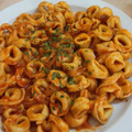 El cooksnap de Cocina con Albóndiga cuando hizo Tortellini de carne en salsa de tomate.
