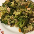 El cooksnap de Mireia Puig cuando hizo Brócoli, arroz, pollo y champiñones aromatizado con salsa de soja.