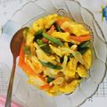 Cooksnap Ayien semasa beliau membuat Ayam Goreng Kunyit Ala Kedai Thai.