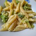 Cooksnap από Anja Edler στη συνταγή Πέννες ολικής αλέσεως με μπρόκολο και μοτσαρέλα