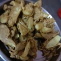 Sunita Gupta का कुकस्नैप जब उन्होंने आलू कुट्टू पकौड़े (aloo kuttu pakode recipe in Hindi) बनाया था।