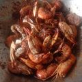 Cooksnap Eizzatie Khairunnisa semasa beliau membuat Ketam Masak Merah.