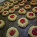 Cooksnap dari Dewi Yuli untuk resep Strawberry Thumbprint Cookies
