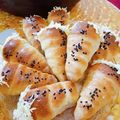 صورة من Om Abd El Salam، شاركها بعد تجربة وصفة لي كورني مالحين بصلصة الجبن والدجاج 👌😋