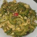 Cooksnap Zaidatul Salwa semasa beliau membuat Peria Katak Goreng Telur.
