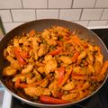 Boglárka Solt-Szabó Cooksnap-ja, amikor elkészítette a(z) Kurkumás keleti csirke receptet.