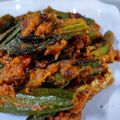 Meenakshi Verma( Home Chef) का कुकस्नैप जब उन्होंने प्याज वाली भिंडी बनाया था।