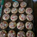 Cooksnap dari Komala Sari untuk resep Pizza Mini Ekonomis (Tanpa telur, tanpa oven)