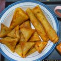 Hina Ibrahim's cooksnap of when they made Special mini samosa.