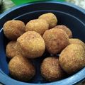 Cooksnap dari Delima Lima untuk resep Bola-bola labu kuning isi cokelat