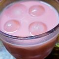 Naila Asif's cooksnap of when they made Rooh Afzah Milk Shake ❤️❤️.
