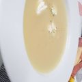 El cooksnap de Raia Chan cuando hizo Sopa de cebolla con queso y huevo duro.