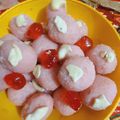 Soni Mehrotra का कुकस्नैप जब उन्होंने पिंक नारियल लड्डू(pink nariyal laddu recipe in hindi) बनाया था।