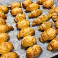 Melinda Tóth Cooksnap-ja, amikor elkészítette a(z) Virslis mini sörkifli receptet.
