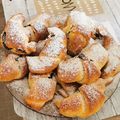Czikó Lászlóné Cooksnap-ja, amikor elkészítette a(z) Házi szilvalekváros kiflik🌺 receptet.