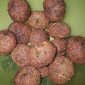 Viji Prem's cooksnap of when they made செட்டிநாட்டு கறிகோலா உ௫ண்டை(Mutton kola).