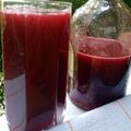 Cooksnap-ul lui Laura Maria atunci când a preparat Limonada din fructe de padure.