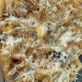 Cooksnap από Litsa Nikolaou στη συνταγή Πένες με κρέμα γάλακτος, τυριά και αλλαντικά στο φούρνο