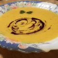 Frai Zsuzsa Cooksnap-ja, amikor elkészítette a(z) Sült fokhagymás burgonyakrémleves receptet.