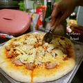 Cooksnap dari Dewi Harsie untuk resep Pizza Dough Empuk