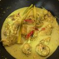 Cooksnap Nurul Syahida semasa beliau membuat Ayam masak lemak cili api sedap berkrim.