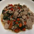 Nuttinan Petsamai's cooksnap of when they made ผัดกะเพราหมูชิ้น.