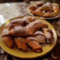 Сooksnap від Алена Гордейчук, який(а) приготував(ла) Сдобные рогалики с вареной сгущёнкой и шоколадом.