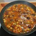 El cooksnap de Conchi Lata cuando hizo Guiso de garbanzos a la jardinera con albóndigas.