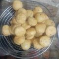 Trupti mankad's cooksnap of when they made રવા મેંદાની ફરસી પૂરી.