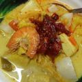 Cooksnap Norhayati Manlana semasa beliau membuat Lontong dan Sambal Sotong.