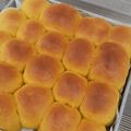 Cooksnap dari heny lee untuk resep Roti Sisir Labu Kuning Empuk