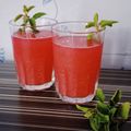 Varsha Patel's cooksnap of when they made દાડમ અને  સ્ટ્રોબેરી જ્યુસ (Pomegranate Strawberry Juice Recipe In Gujarati).