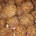 Sabiya Kahan का कुकस्नैप जब उन्होंने तिल के लड्डू (til ke ladoo recipe in Hindi) बनाया था।