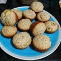 El cooksnap de Selene Pastorini Igenes cuando hizo Muffins de banana y pera. Con harina integral, avena y leudante.