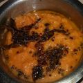 Chandra kamdar का कुकस्नैप जब उन्होंने प्याज टमाटर की चटनी (Pyaz Tamatar ki chutney recipe in Hindi) बनाया था।