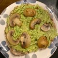 El cooksnap de Yesica cuando hizo Tostadas con palta y champiñón.