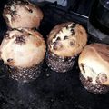 El cooksnap de Vivian Weber cuando hizo Pan dulce vegano individual con almendras y pasas de uva 🍇.