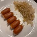 El cooksnap de anapaulabarbieri1983 cuando hizo Chucrut Expres con papas y salchichas de viena.