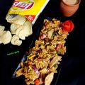 Meetu Garg का कुकस्नैप जब उन्होंने लेफ्ट ओवर चिप्स कुरकुरे भेल (Kurkure Bhel Recipe In Hindi) बनाया था।