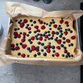 Juhászné Tóth Andrea Cooksnap-ja, amikor elkészítette a(z) Túrós-áfonyás kevert süti 🫐🫐🫐 receptet.