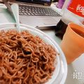 صورة من Amira Abdelrazik، شاركها بعد تجربة وصفة نودلز بالفراخ والخضار 😋🖤