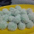 Cooksnap dari Buku Resep Online untuk resep Klepon Gula Merah & Tips agar gula merah pecah di mulut..😍😋😋