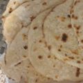 کوک اسنپ فاطمه بعد از امتحان کردن نان ترتیا (Tortillas).