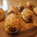 Cooksnap Kanaaneko semasa beliau membuat Mini Sausage Rolls.