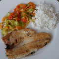 El cooksnap de Deborah cuando hizo Lubina a la plancha con guarnición de verduras.