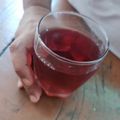 Mitali Chavda (Mitali Darshan Vala)'s cooksnap of when they made દાડમ નો જ્યુસ (Pomegranate Juice Recipe In Gujarati).