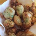 El cooksnap de claudia martinez cuando hizo Buñuelos de queso, lechuga y cebolla.