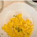 Cooksnap de Bertilia Pinheiro quando cozinhou Ovos mexidos com curcuma e cream cheese.
