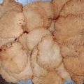 Manju choudhary का कुकस्नैप जब उन्होंने अजवाइन की खस्ता मठरियां (ajwain ki khasta mathriya recipe in Hindi) बनाया था।