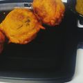 pinky makhija का कुकस्नैप जब उन्होंने आलू बोंडा (aloo bonda recipe in Hindi) बनाया था।